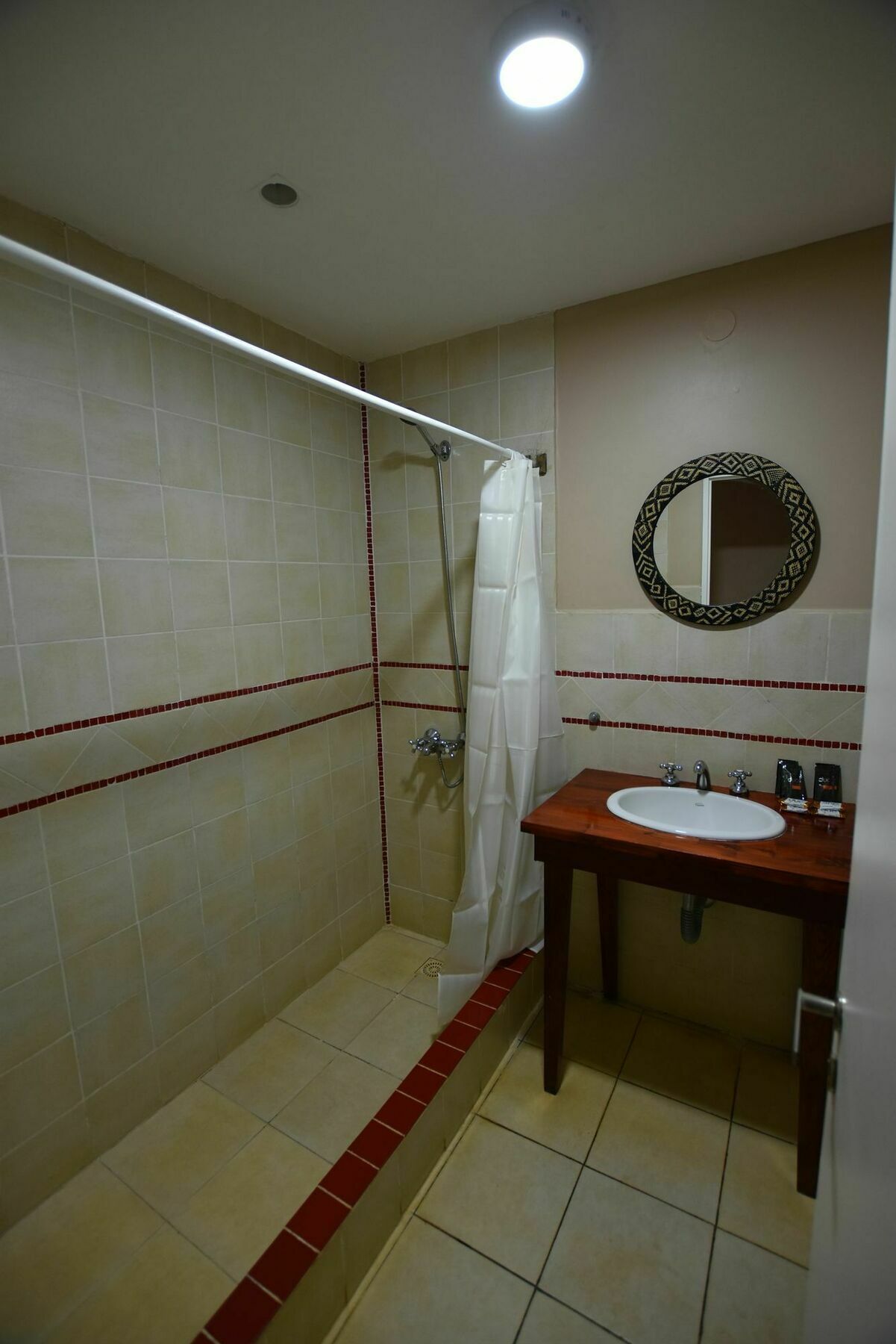 Tangoinn Club Iguazu Party Luxury Hostel Puerto Iguazu Exterior photo